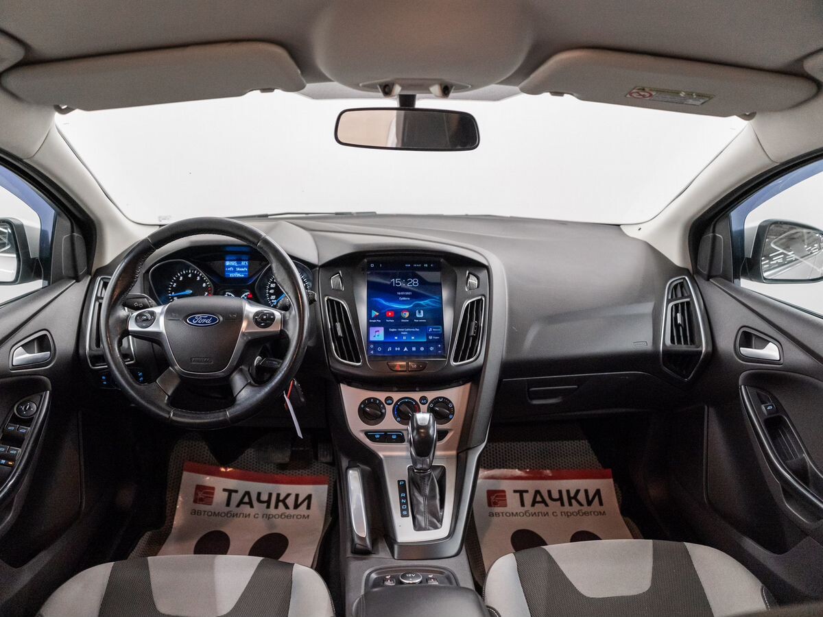 Ford Focus 2012 - фото автомобиля