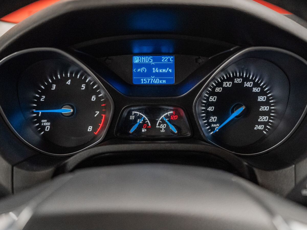 Ford Focus 2012 - фото автомобиля