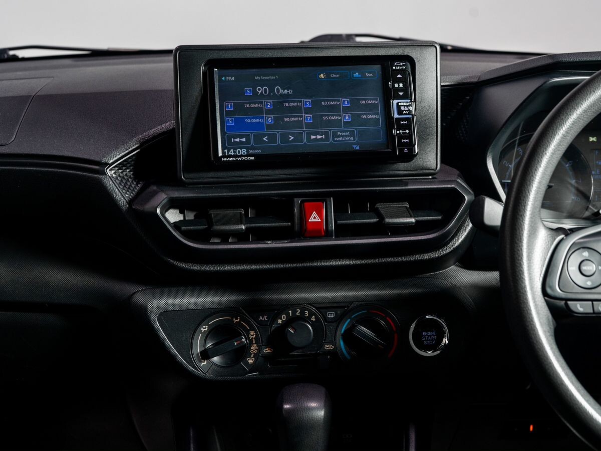 Daihatsu Rocky 2020 - фото автомобиля