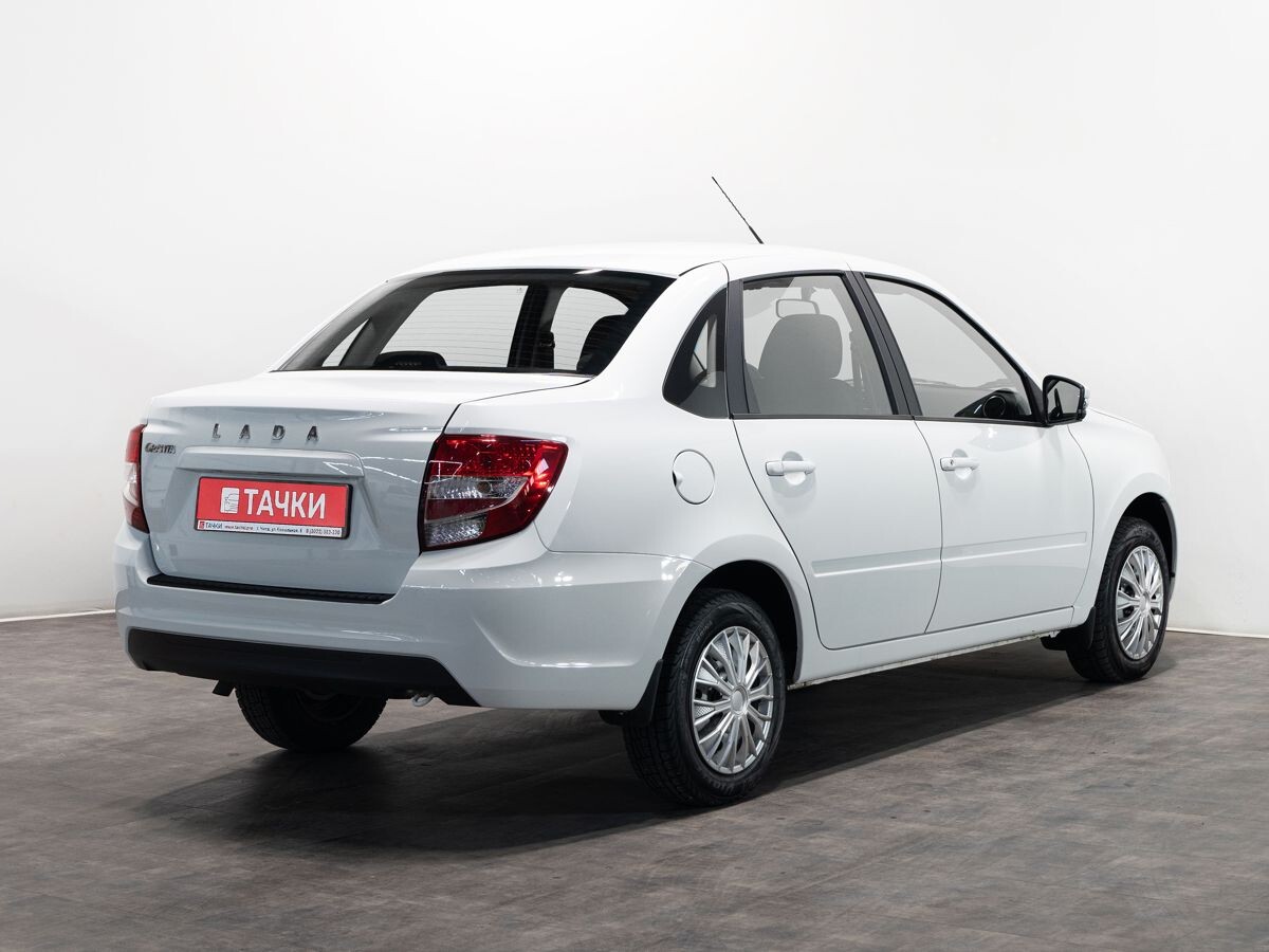 Lada (ВАЗ) Granta 2024 - фото автомобиля