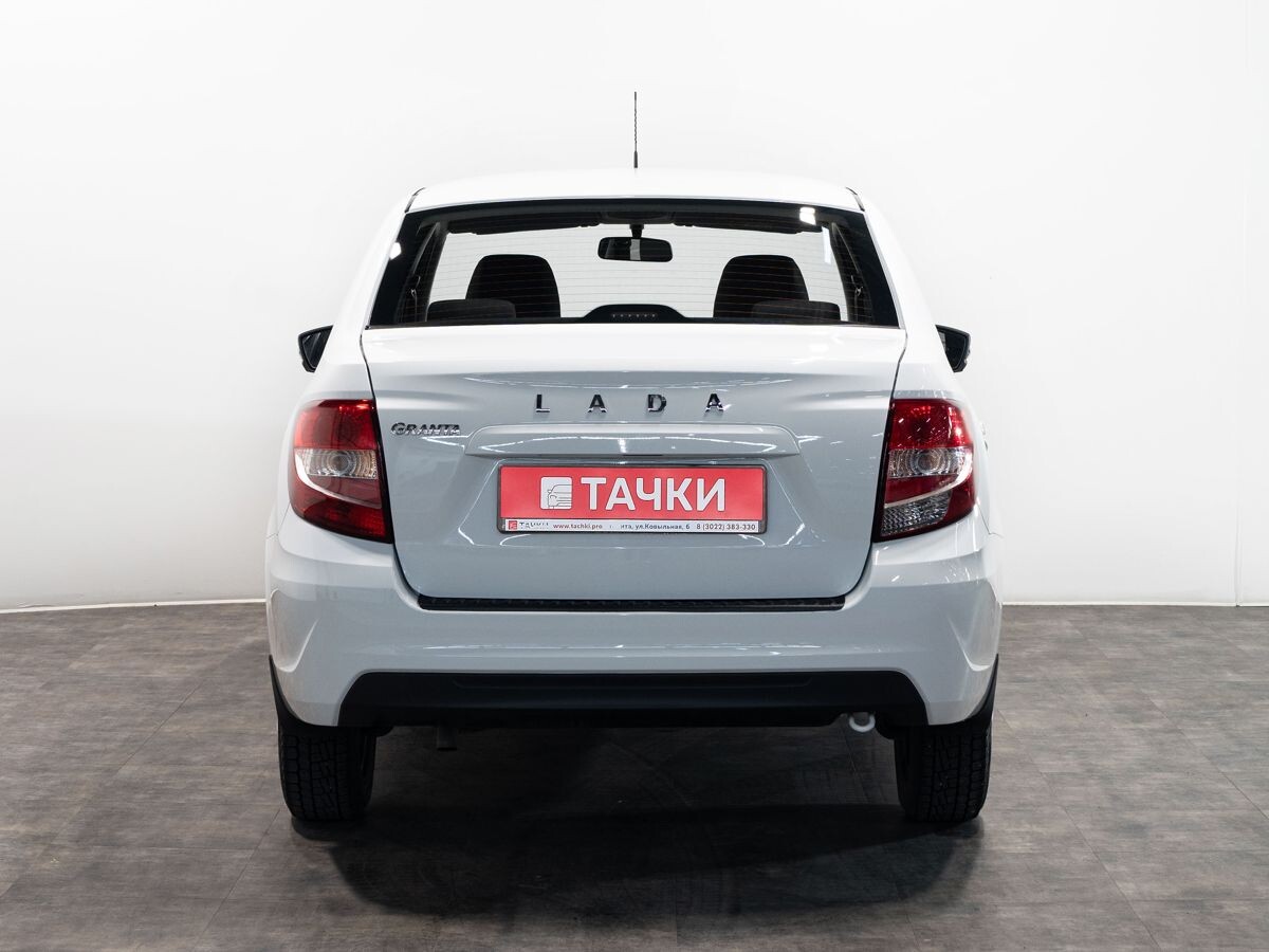 Lada (ВАЗ) Granta 2024 - фото автомобиля