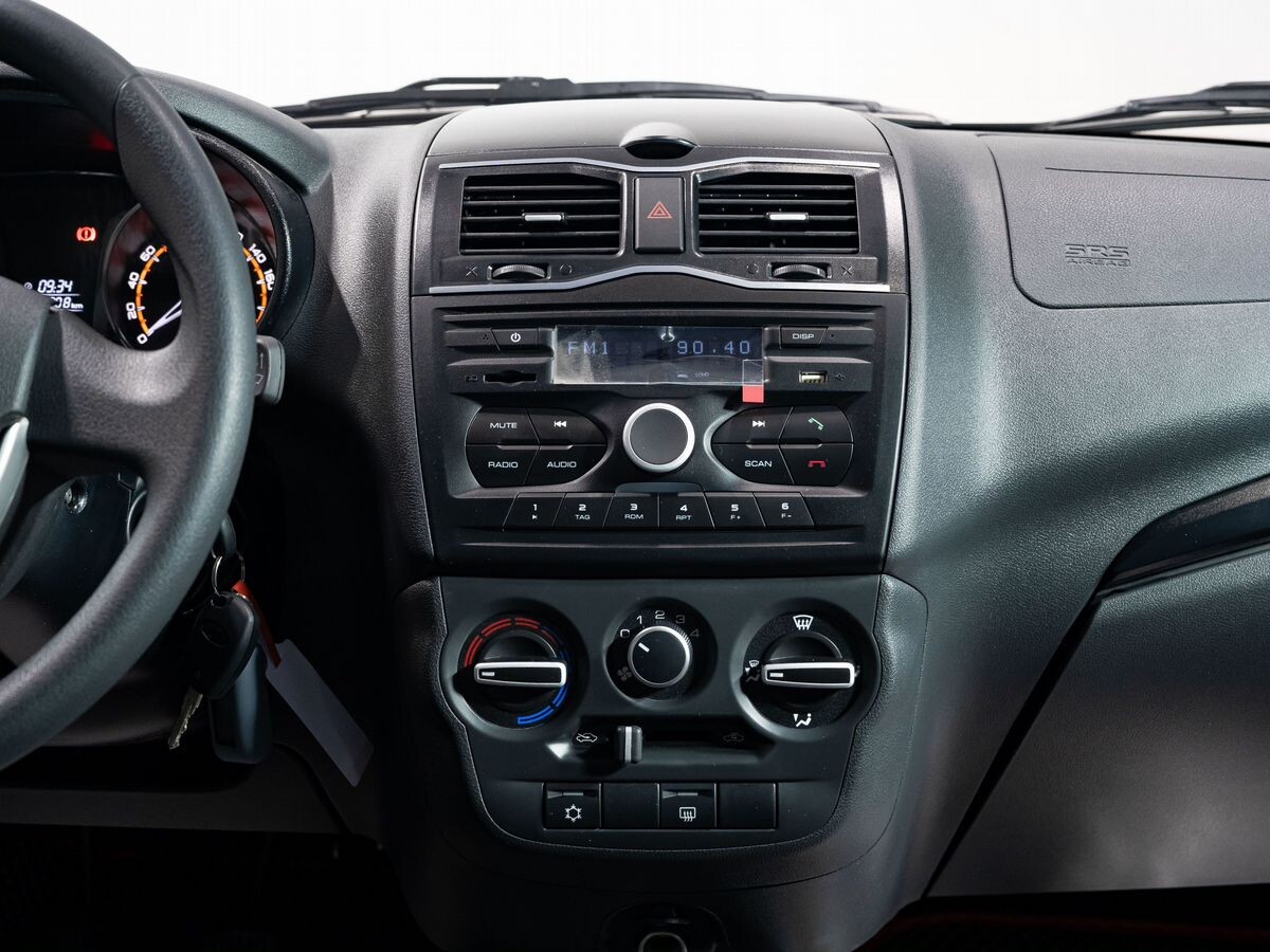 Lada (ВАЗ) Granta 2024 - фото автомобиля