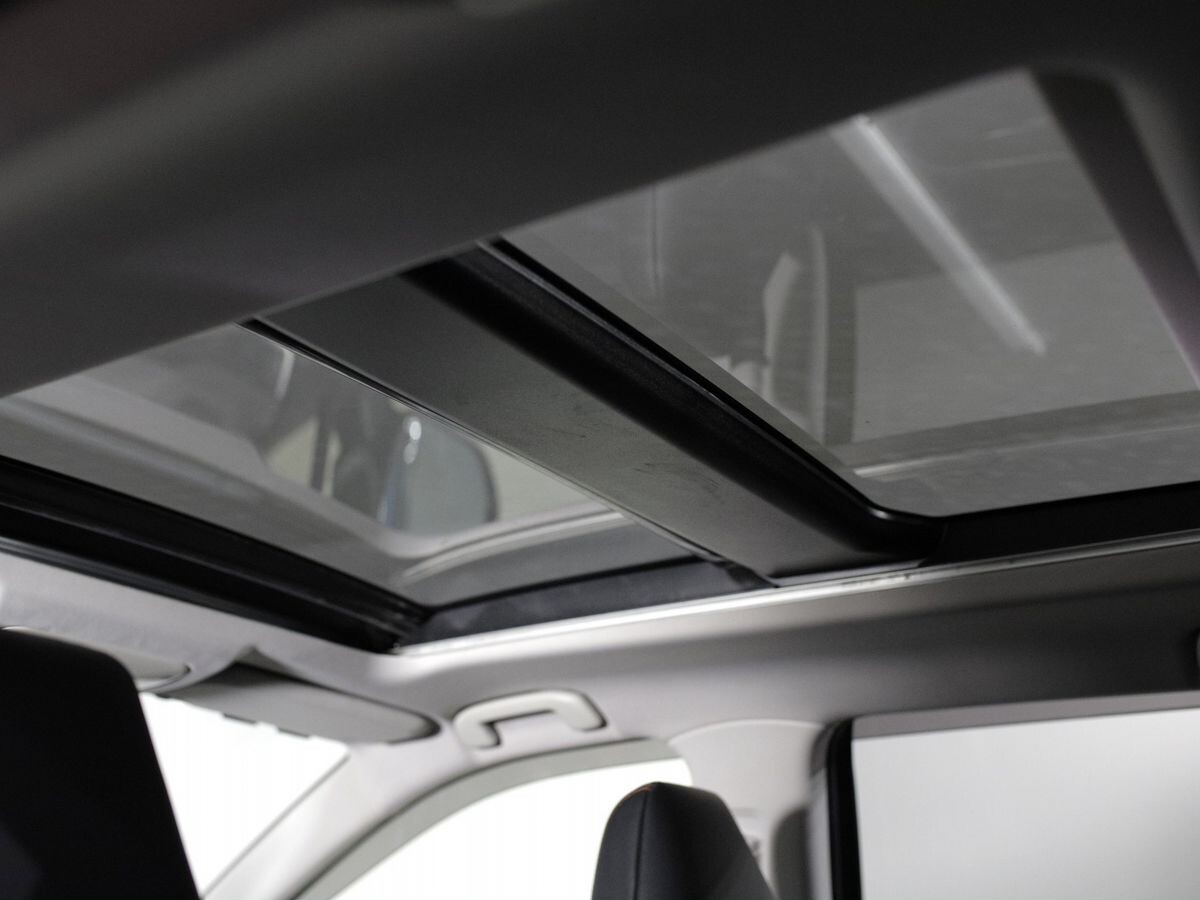 Toyota RAV4 2019 - фото автомобиля