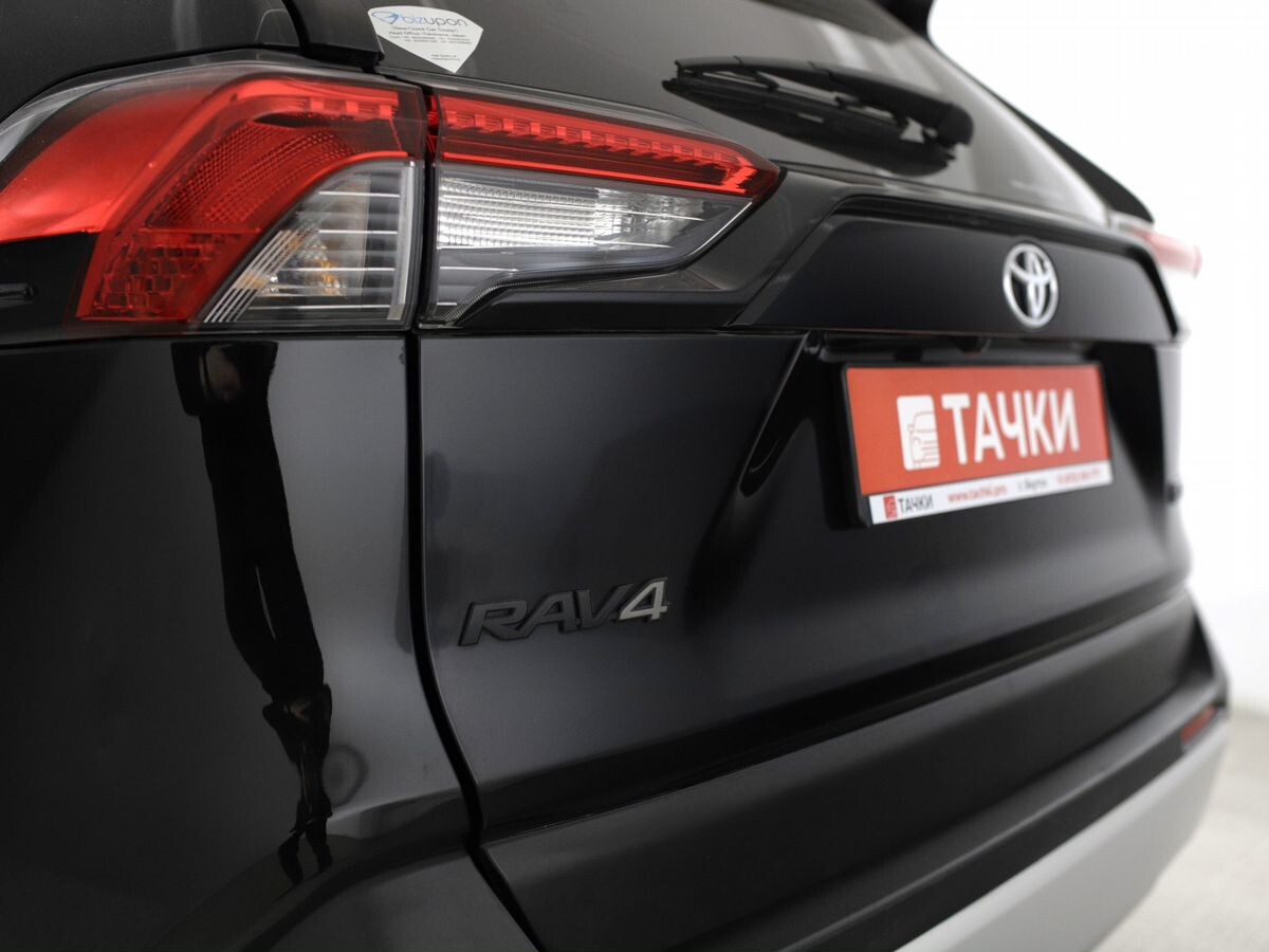 Toyota RAV4 2019 - фото автомобиля
