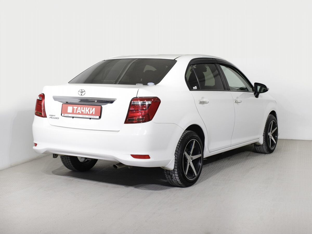 Toyota Corolla 2017 - фото автомобиля