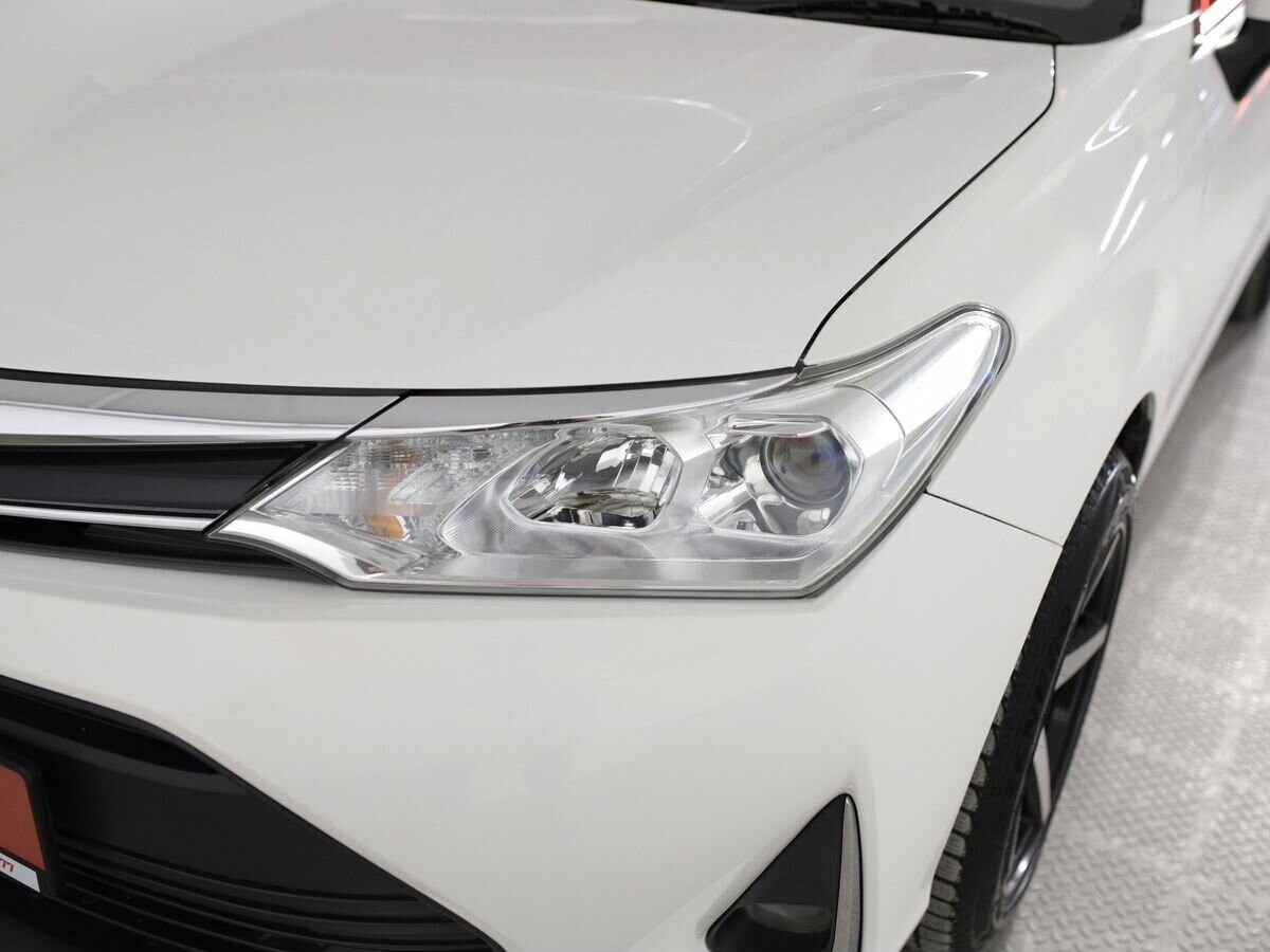 Toyota Corolla 2017 - фото автомобиля