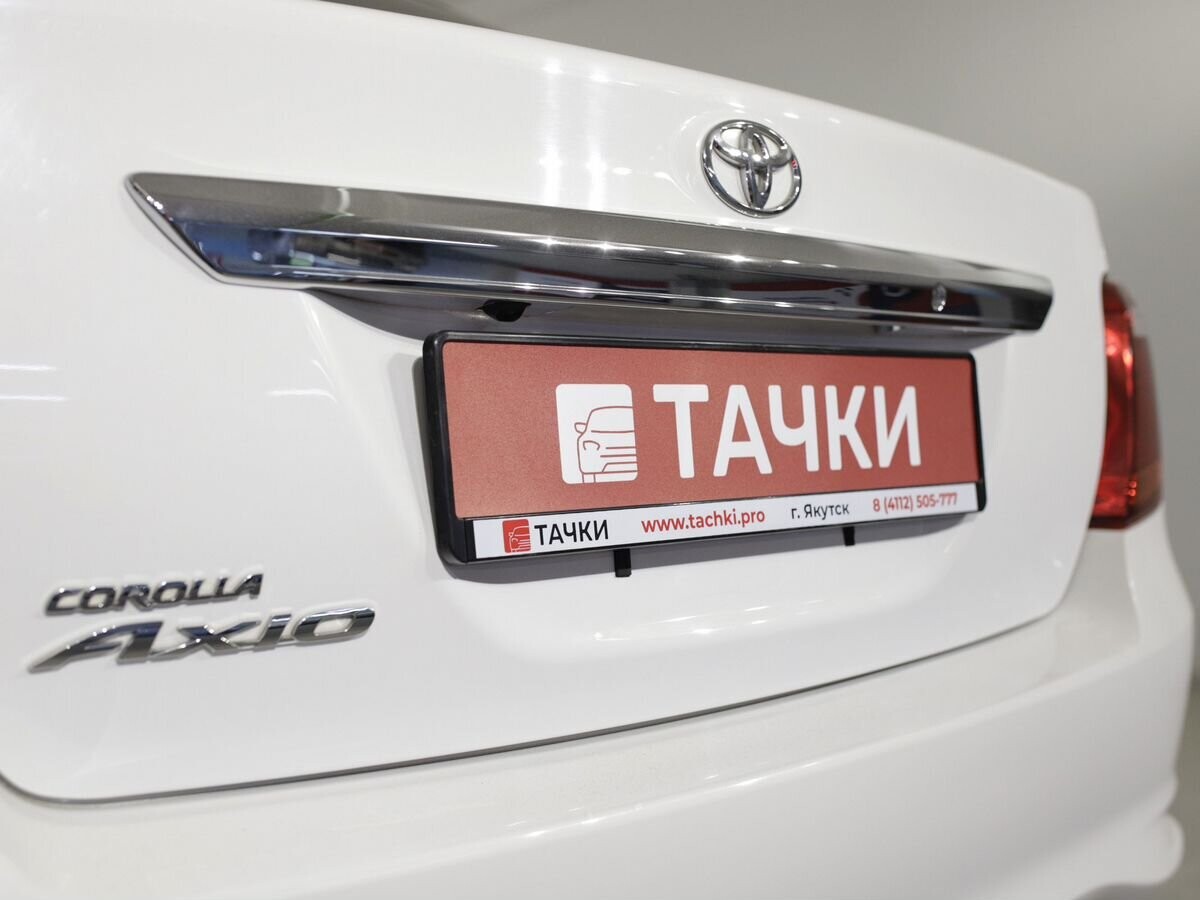 Toyota Corolla 2017 - фото автомобиля