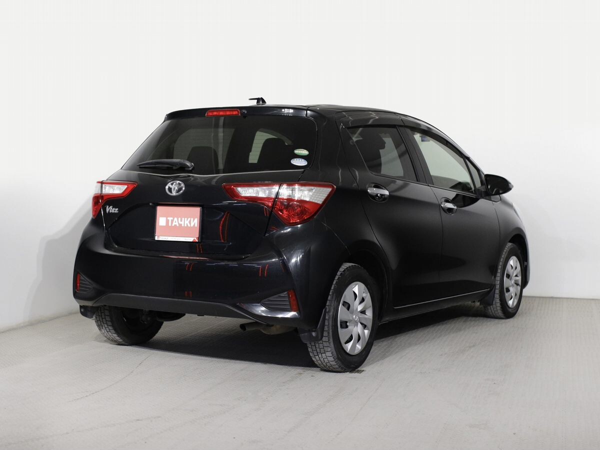 Toyota Vitz 2018 - фото автомобиля