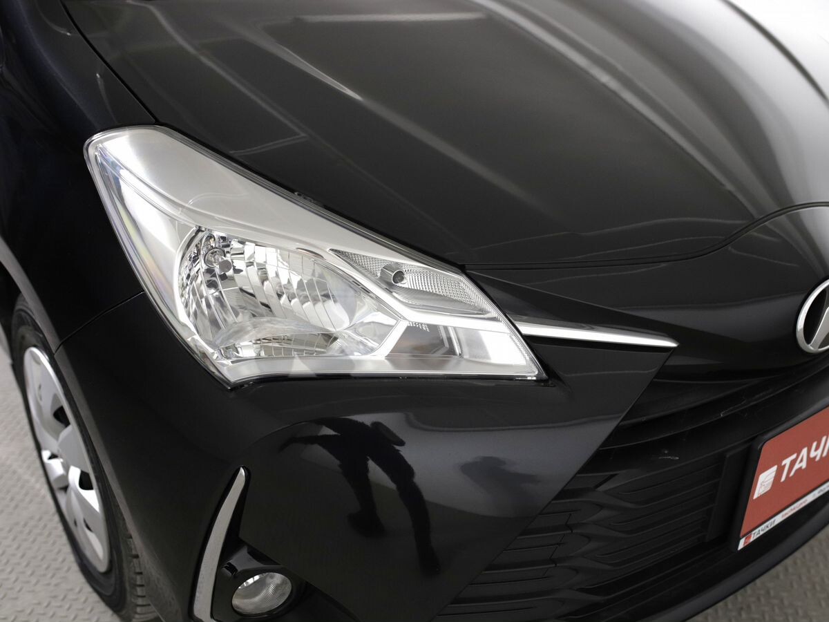 Toyota Vitz 2018 - фото автомобиля