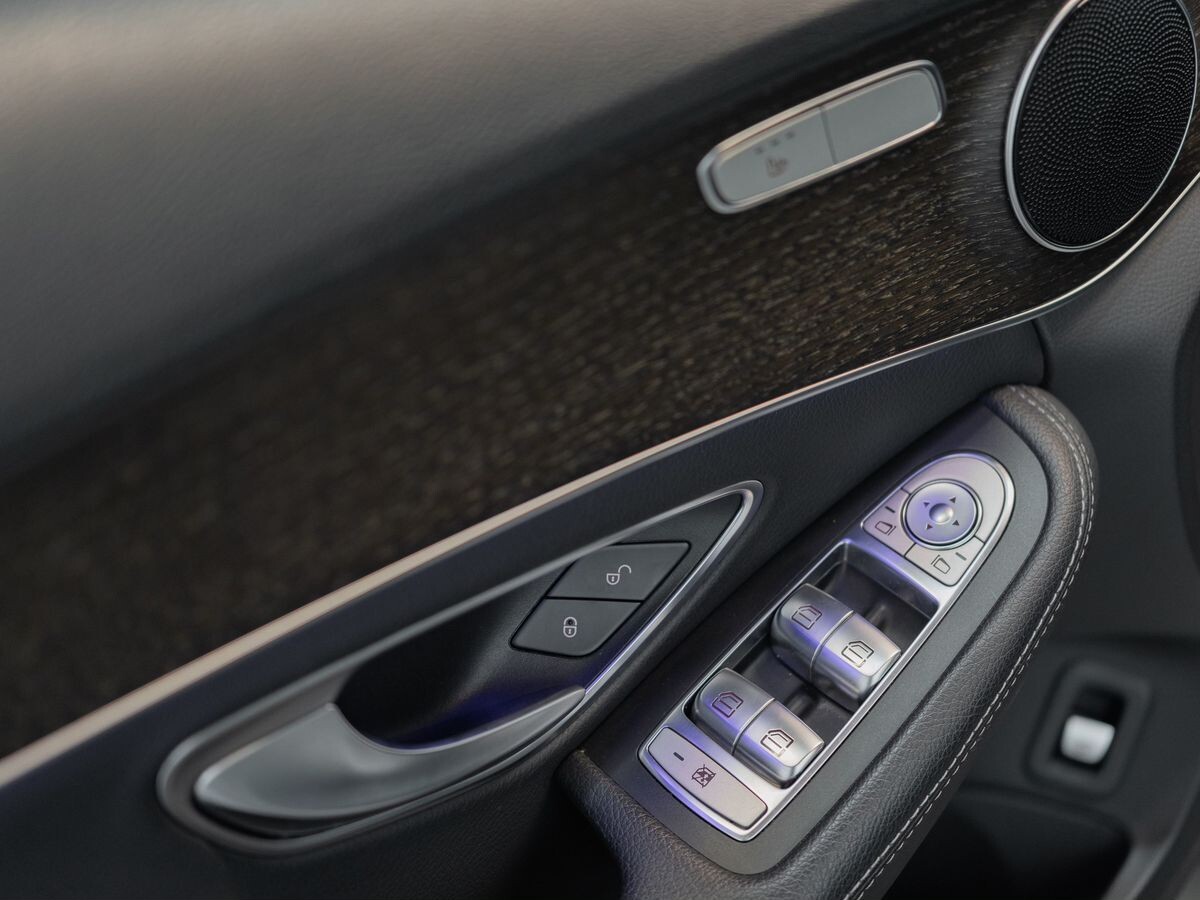 Mercedes-Benz C-Класс 2019 - фото автомобиля