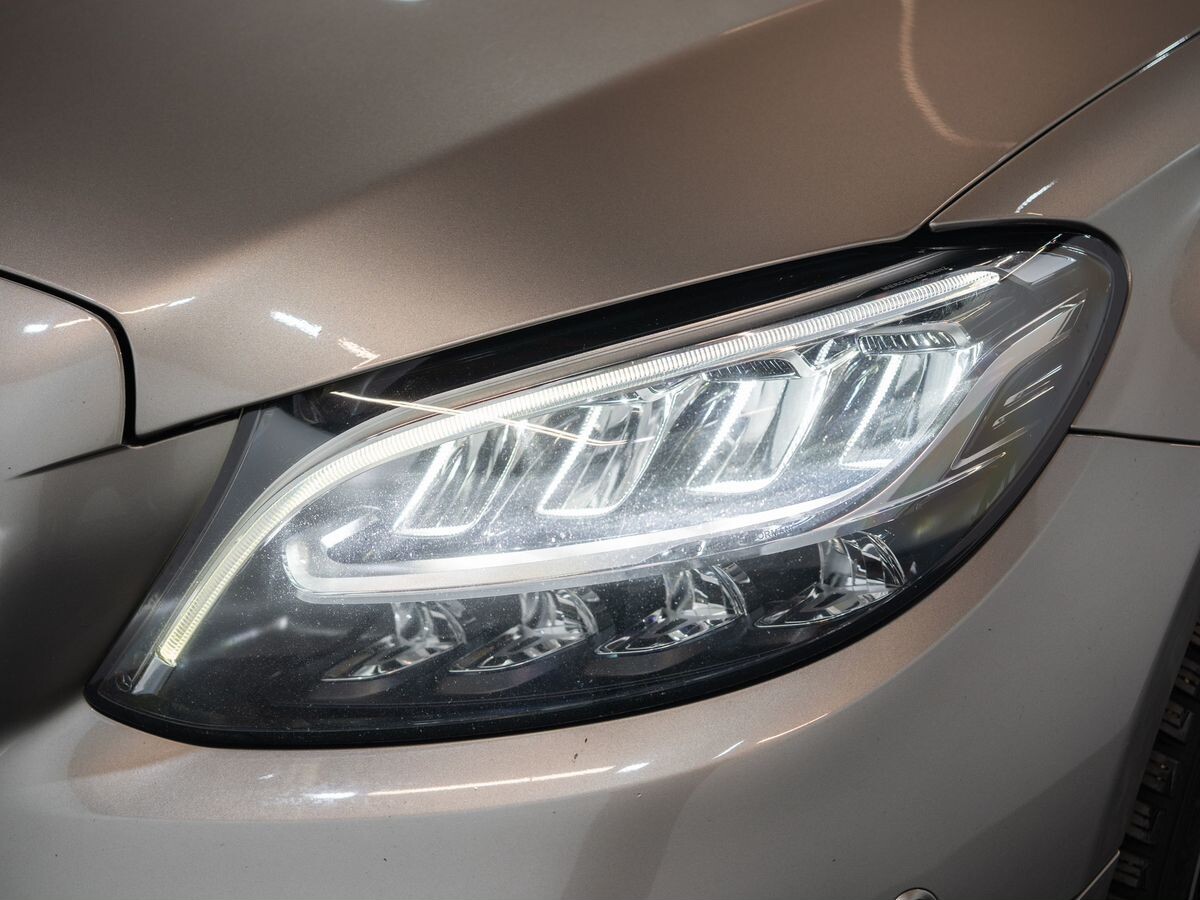 Mercedes-Benz C-Класс 2019 - фото автомобиля