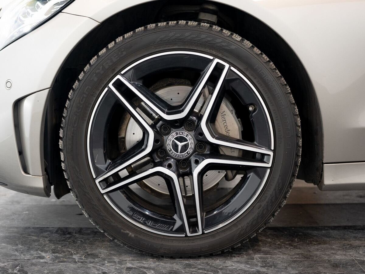Mercedes-Benz C-Класс 2019 - фото автомобиля