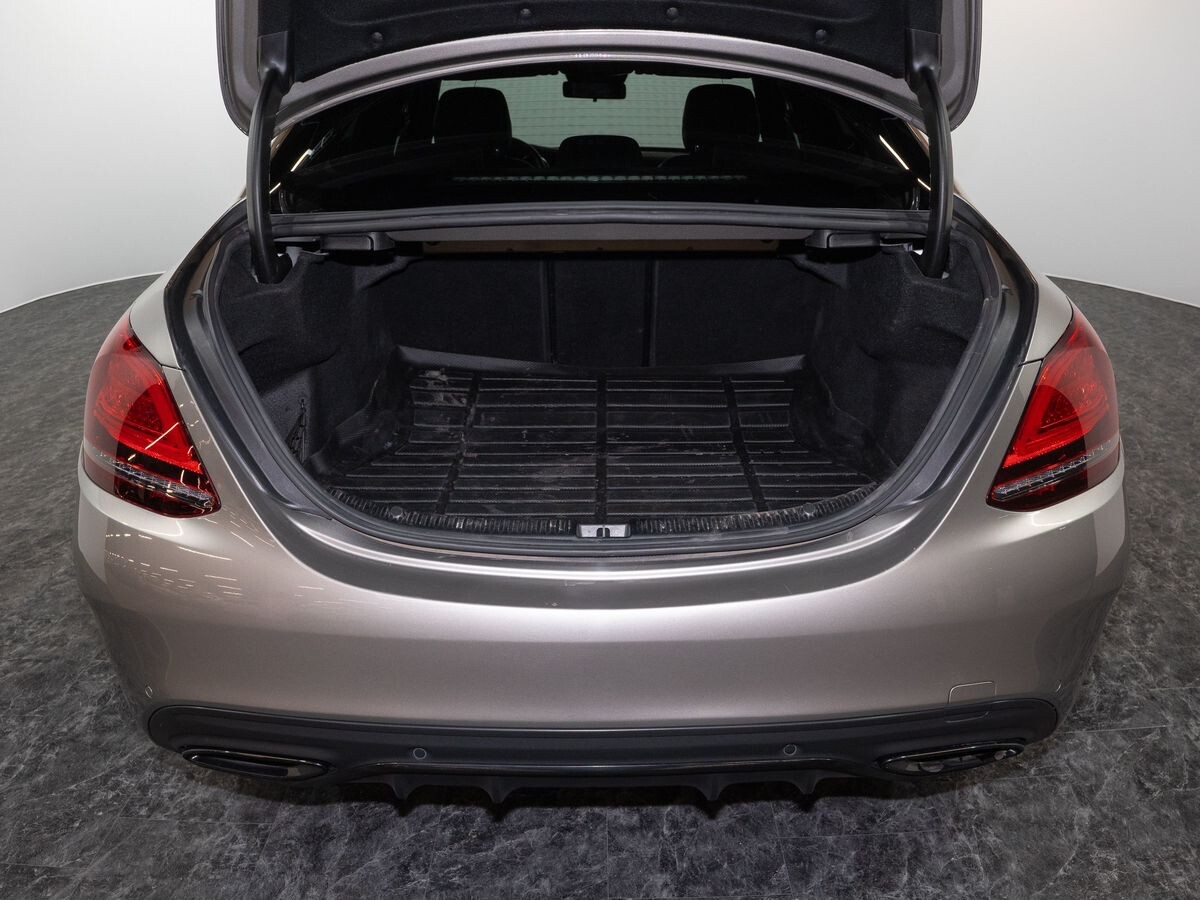 Mercedes-Benz C-Класс 2019 - фото автомобиля