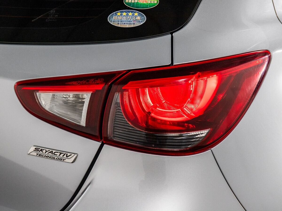 Mazda Demio 2016 - фото автомобиля