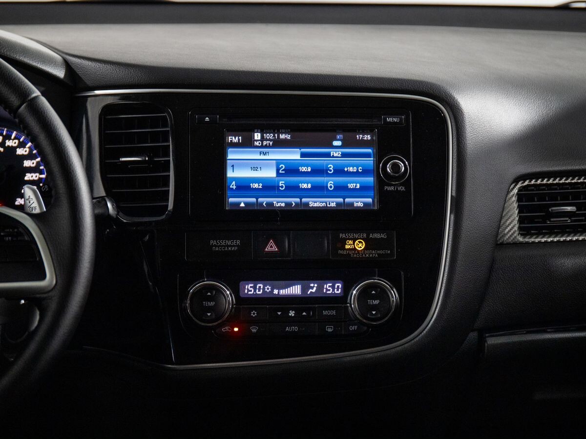 Mitsubishi Outlander 2012 - фото автомобиля