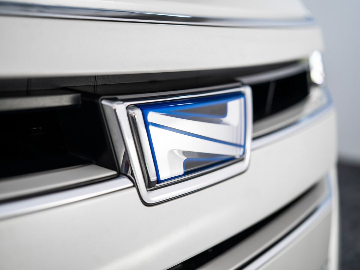 Toyota Noah 2018 - фото автомобиля