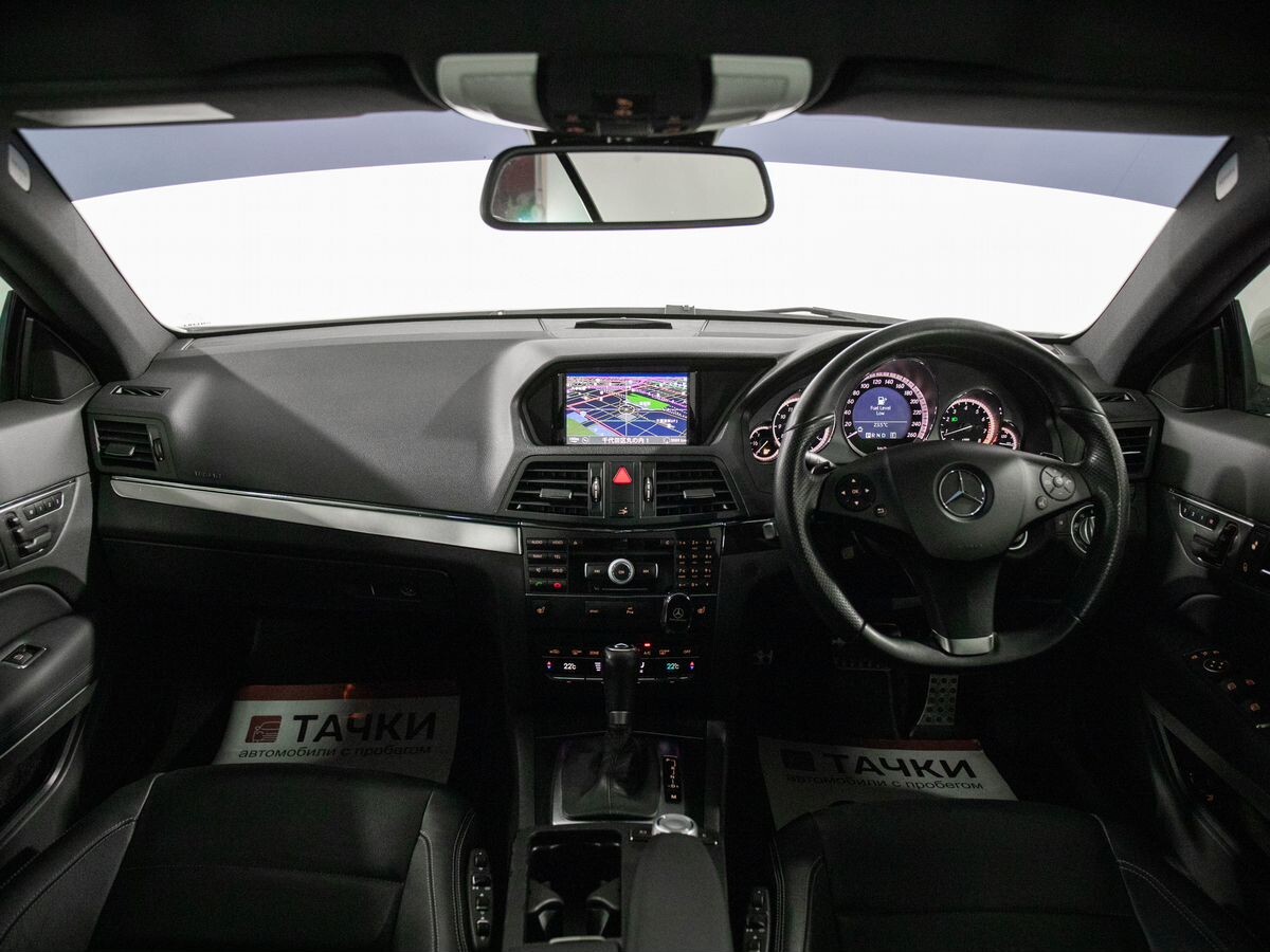 Mercedes-Benz E-Класс 2011 - фото автомобиля