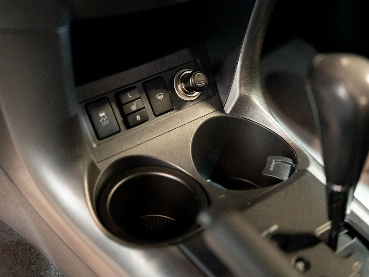 Toyota RAV4 2011 - фото автомобиля