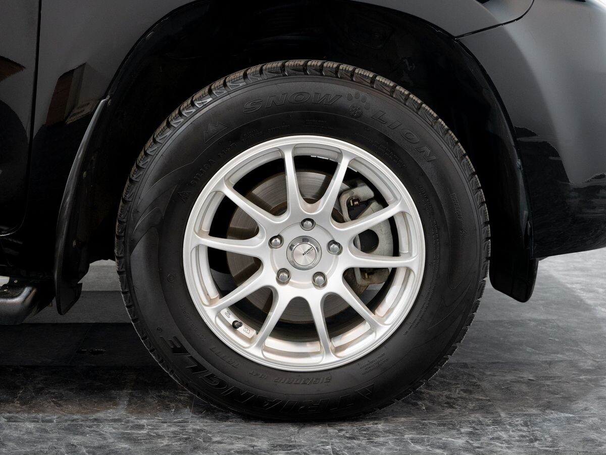 Toyota RAV4 2011 - фото автомобиля