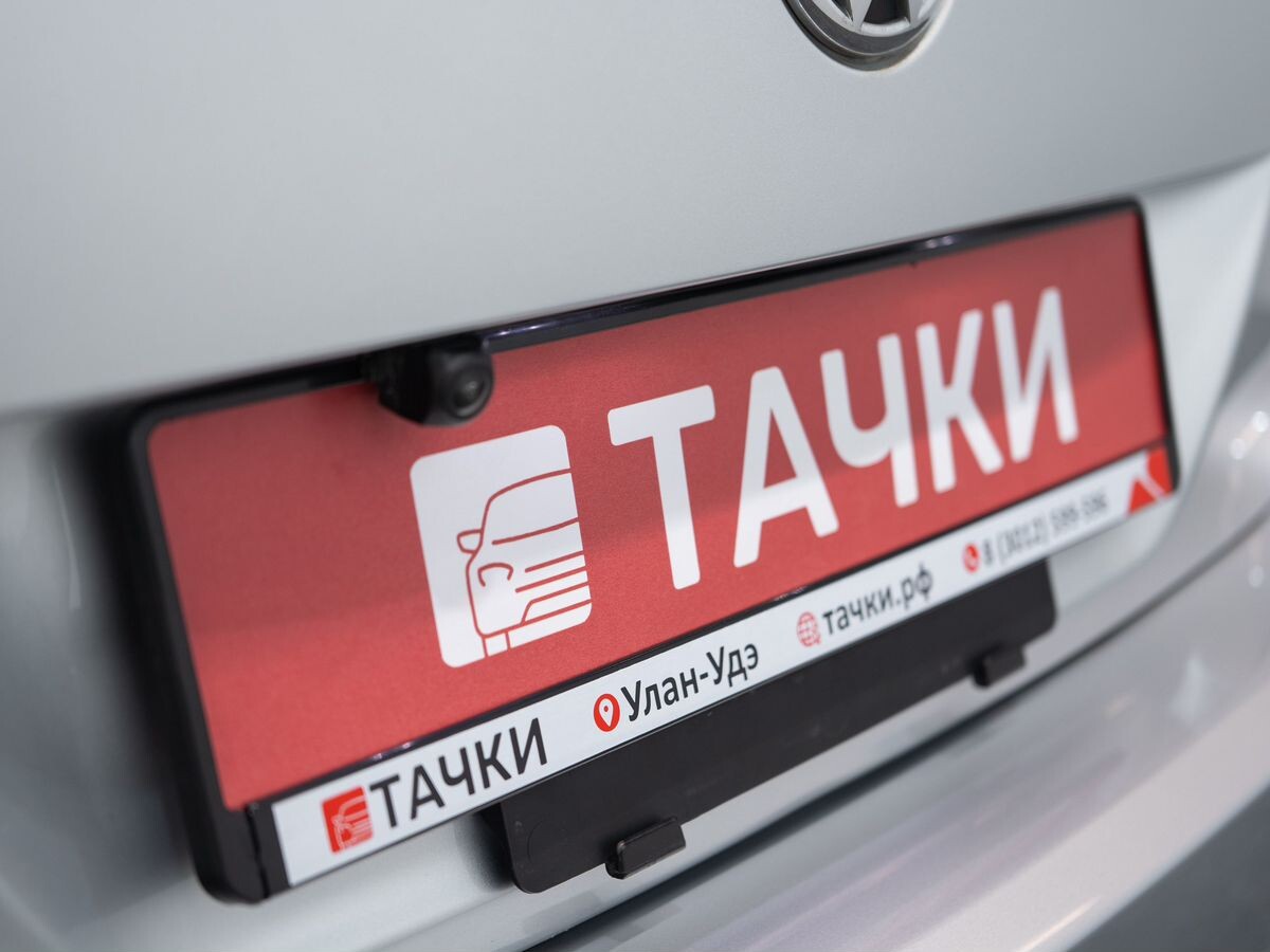 Volkswagen Passat 2011 - фото автомобиля