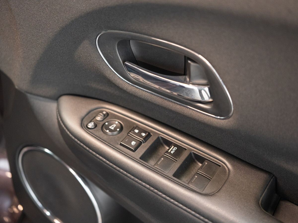 Honda Vezel 2019 - фото автомобиля