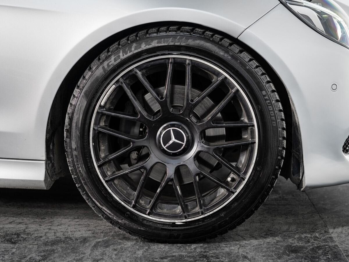 Mercedes-Benz E-Класс 2013 - фото автомобиля