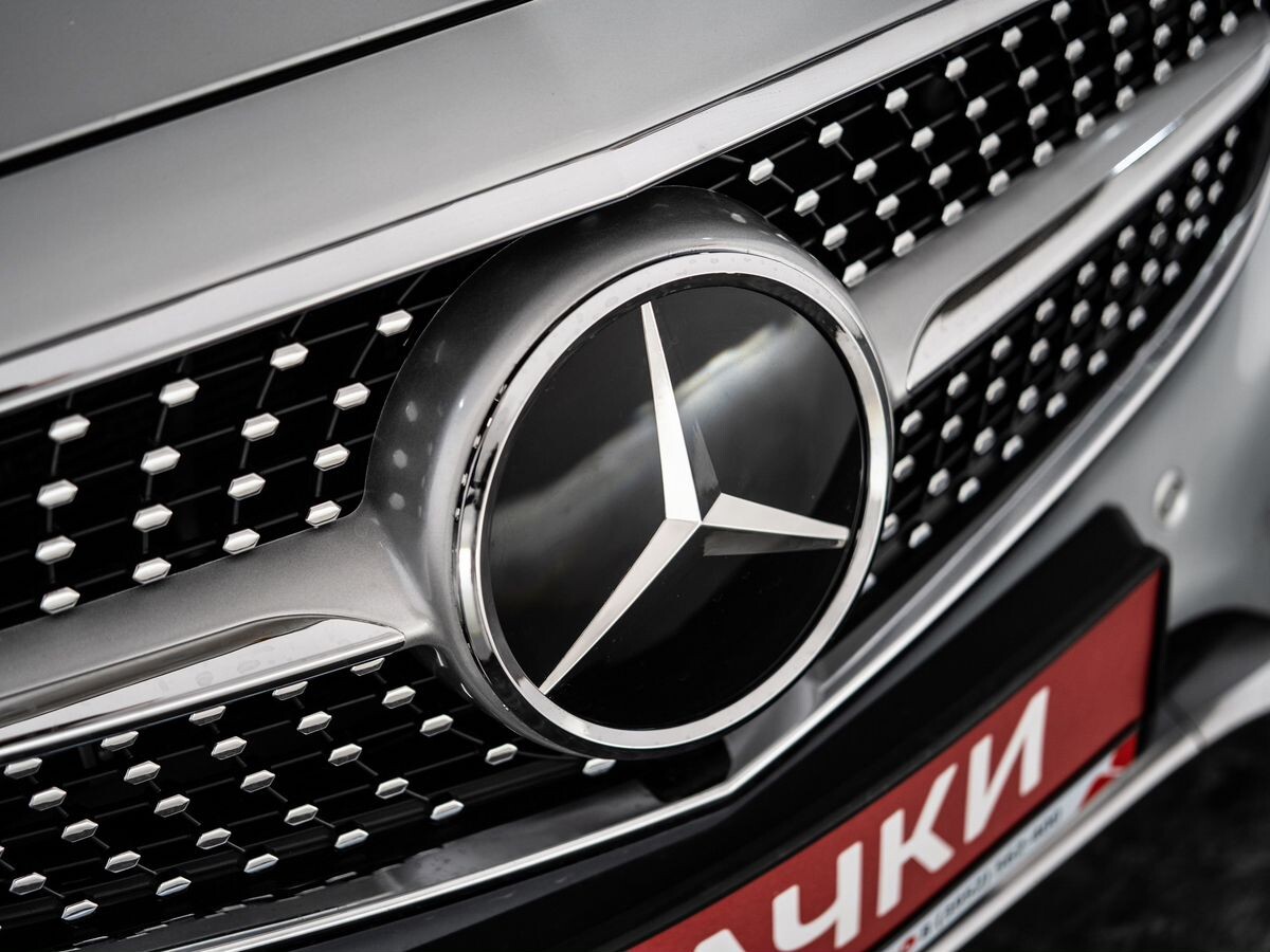 Mercedes-Benz E-Класс 2013 - фото автомобиля