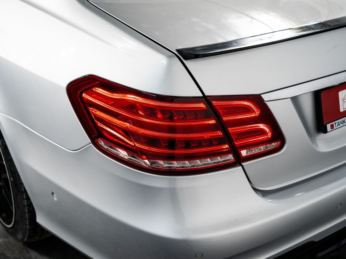 Mercedes-Benz E-Класс 2013 - фото автомобиля