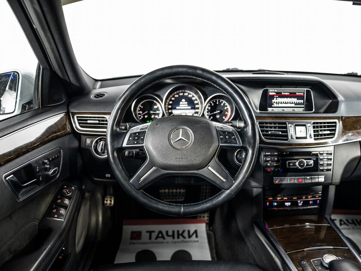 Mercedes-Benz E-Класс 2013 - фото автомобиля