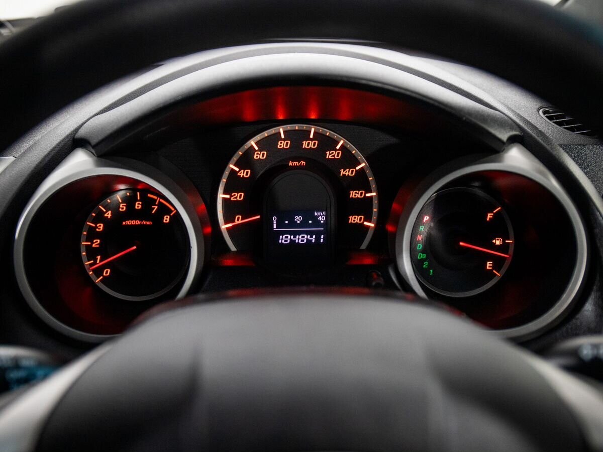 Honda Fit 2010 - фото автомобиля