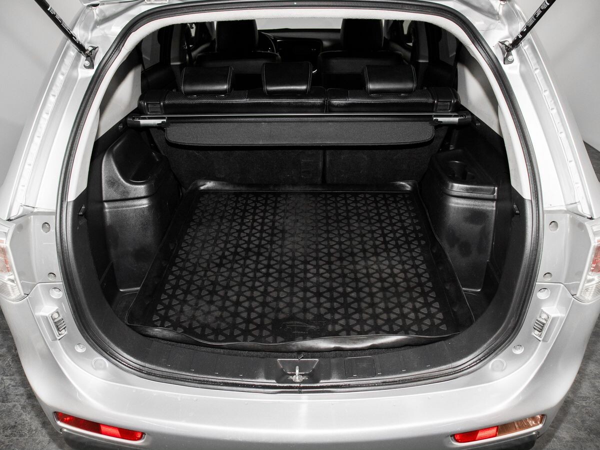 Mitsubishi Outlander 2012 - фото автомобиля