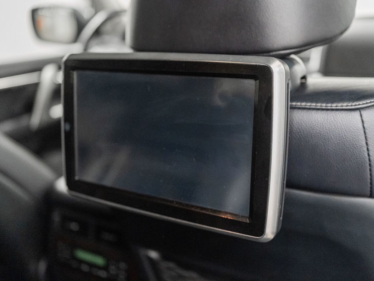 Toyota Land Cruiser 2012 - фото автомобиля