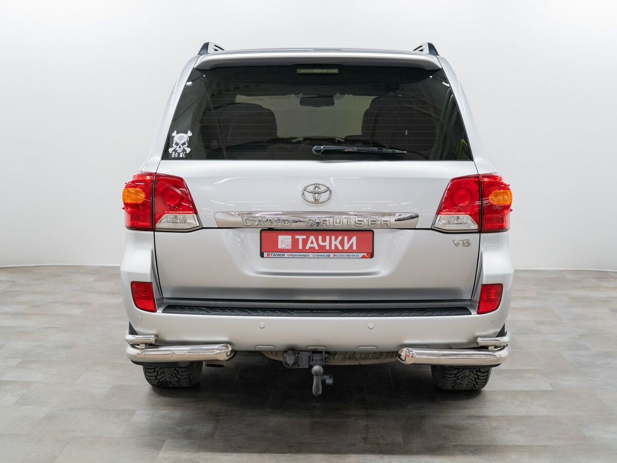 Toyota Land Cruiser 2012 - фото автомобиля