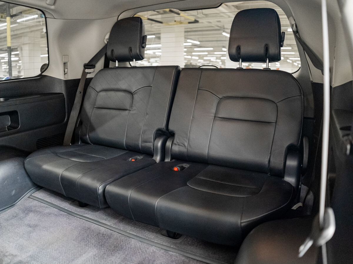 Toyota Land Cruiser 2012 - фото автомобиля