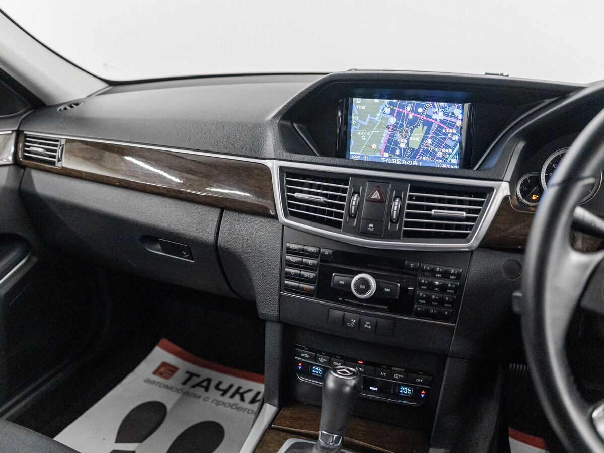 Mercedes-Benz E-Класс 2009 - фото автомобиля