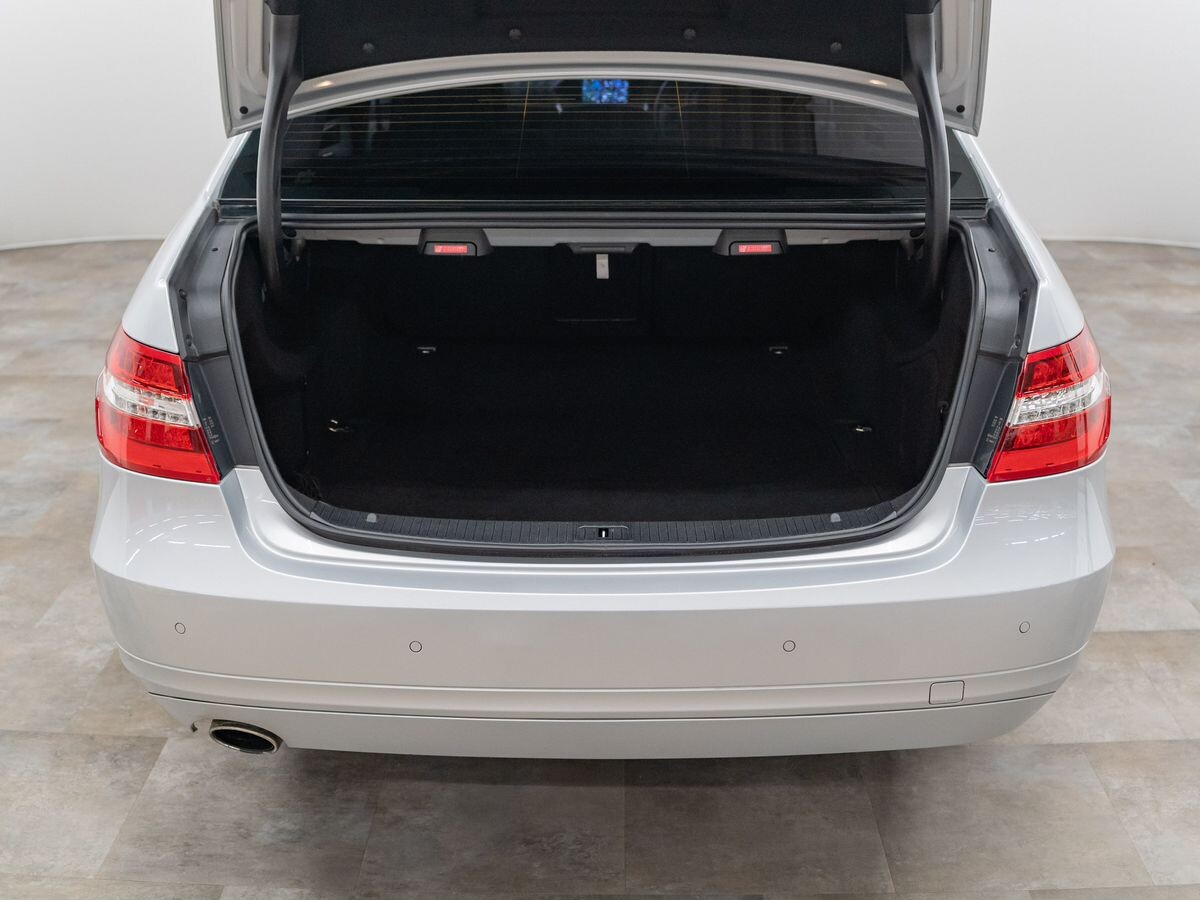 Mercedes-Benz E-Класс 2009 - фото автомобиля