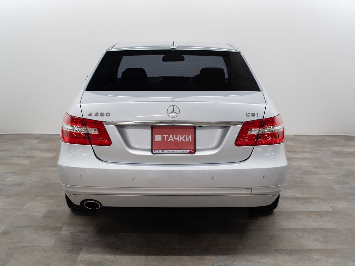 Mercedes-Benz E-Класс 2009 - фото автомобиля