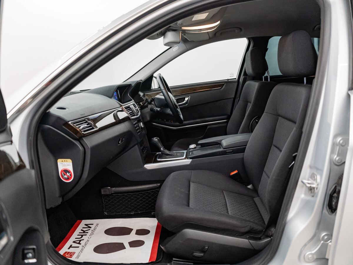 Mercedes-Benz E-Класс 2009 - фото автомобиля