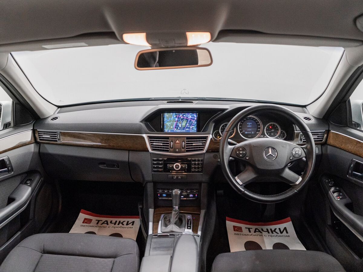 Mercedes-Benz E-Класс 2009 - фото автомобиля