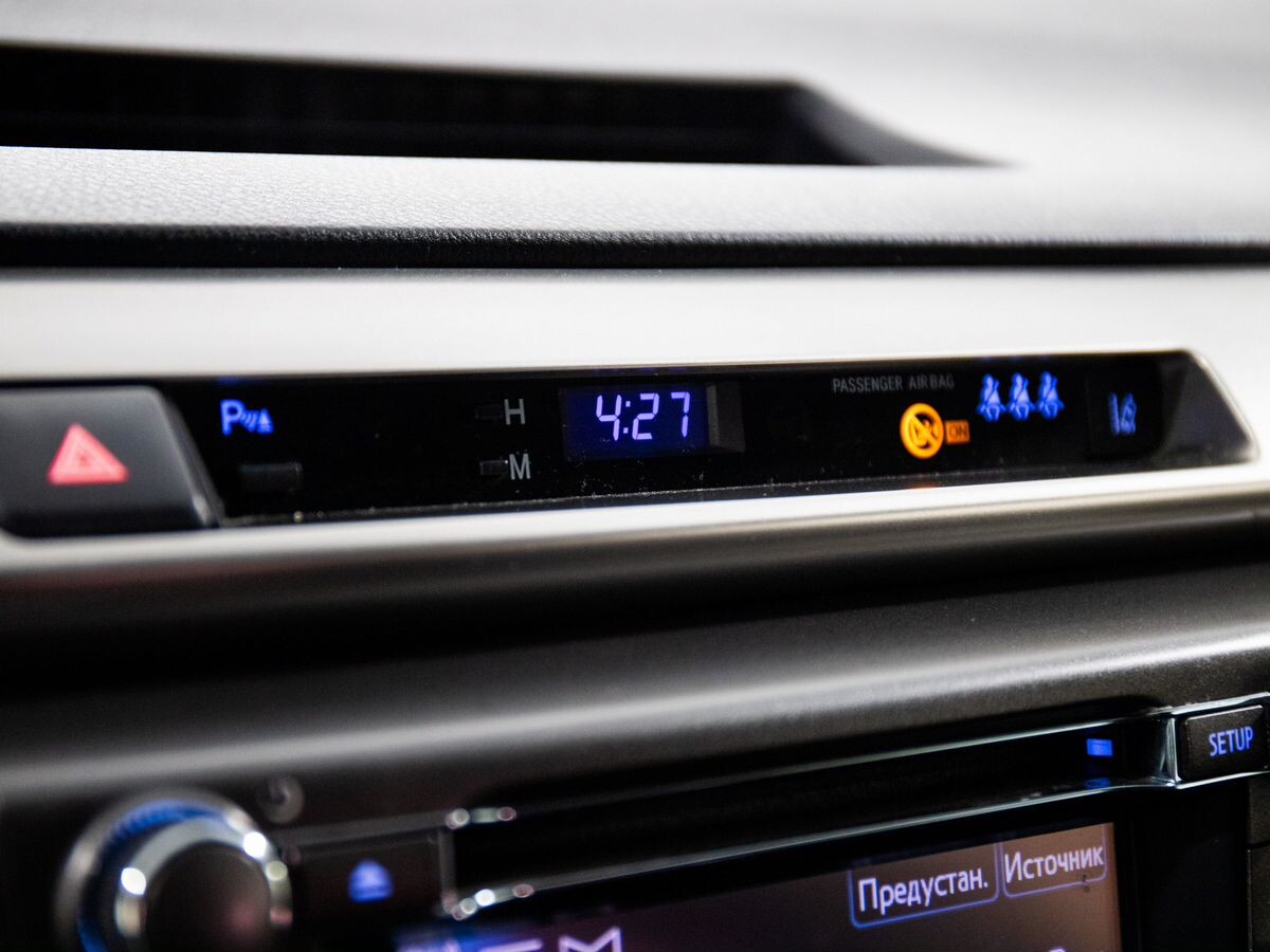 Toyota RAV4 2013 - фото автомобиля