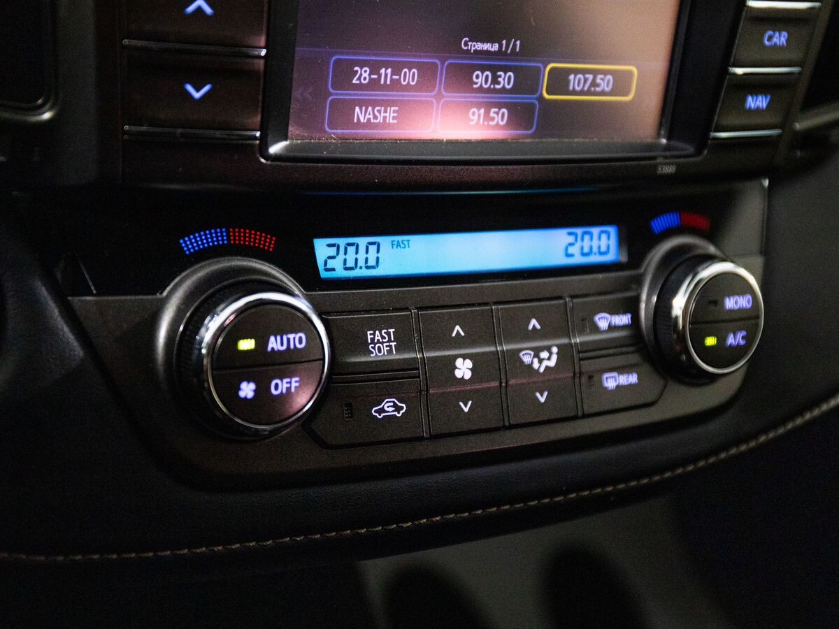 Toyota RAV4 2013 - фото автомобиля