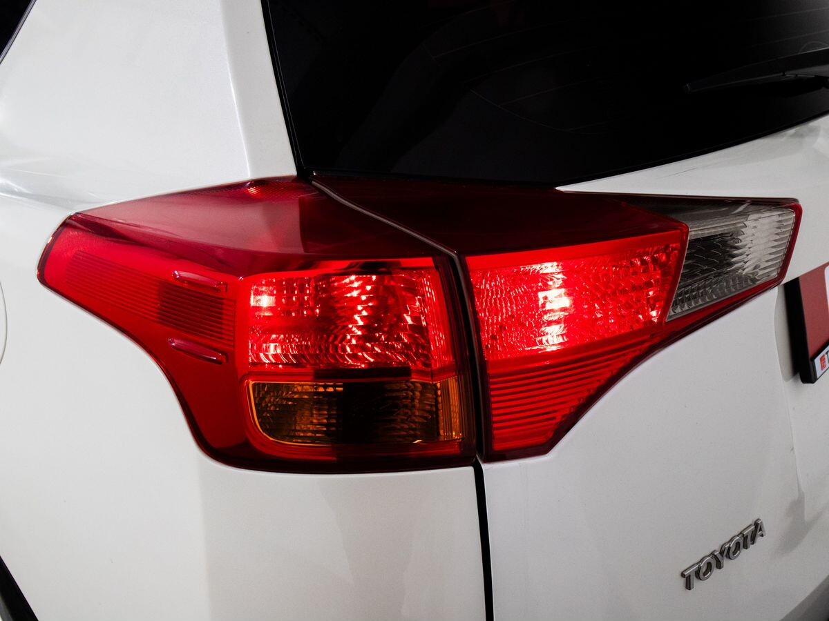 Toyota RAV4 2013 - фото автомобиля