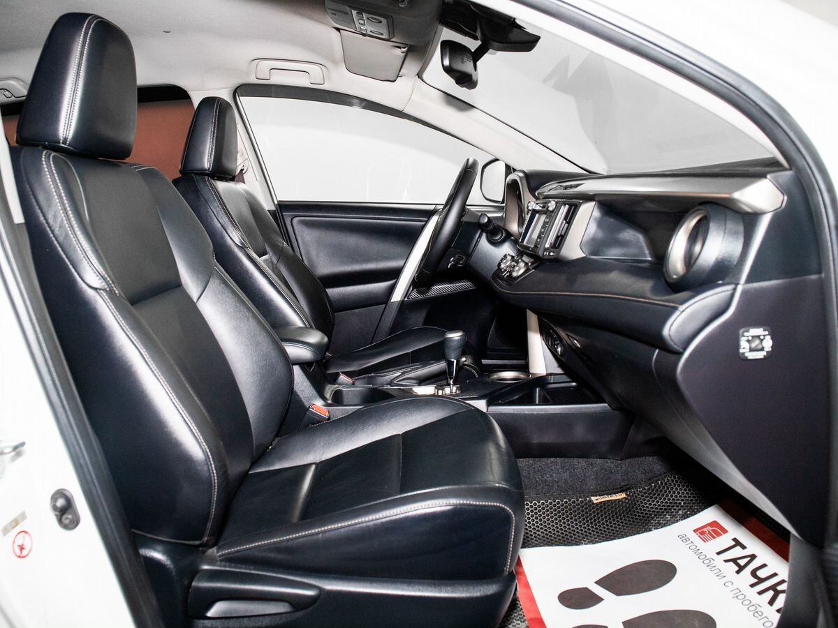 Toyota RAV4 2013 - фото автомобиля