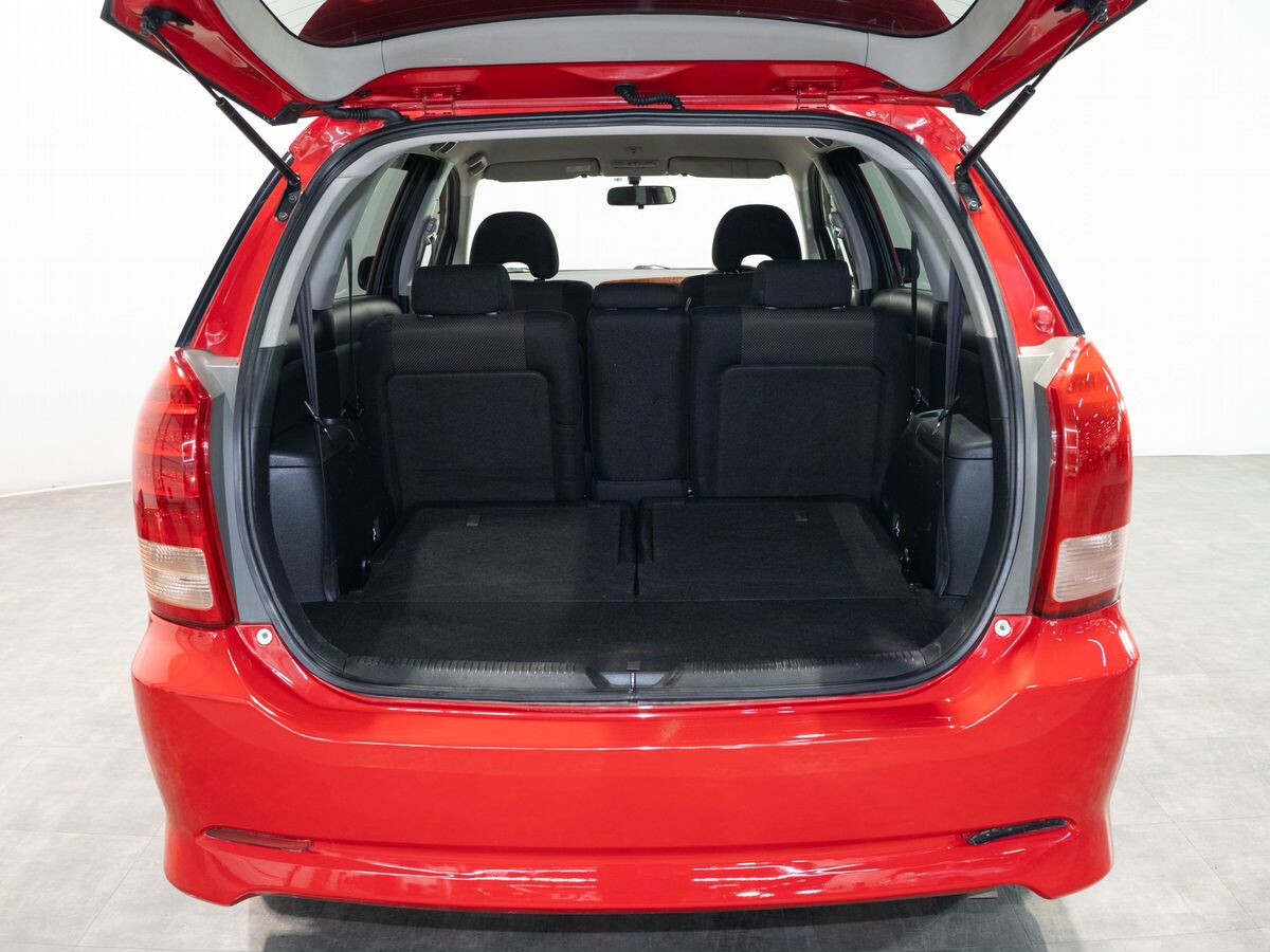 Toyota Wish 2007 - фото автомобиля