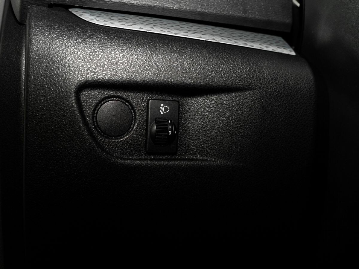 Lada (ВАЗ) Vesta 2019 - фото автомобиля