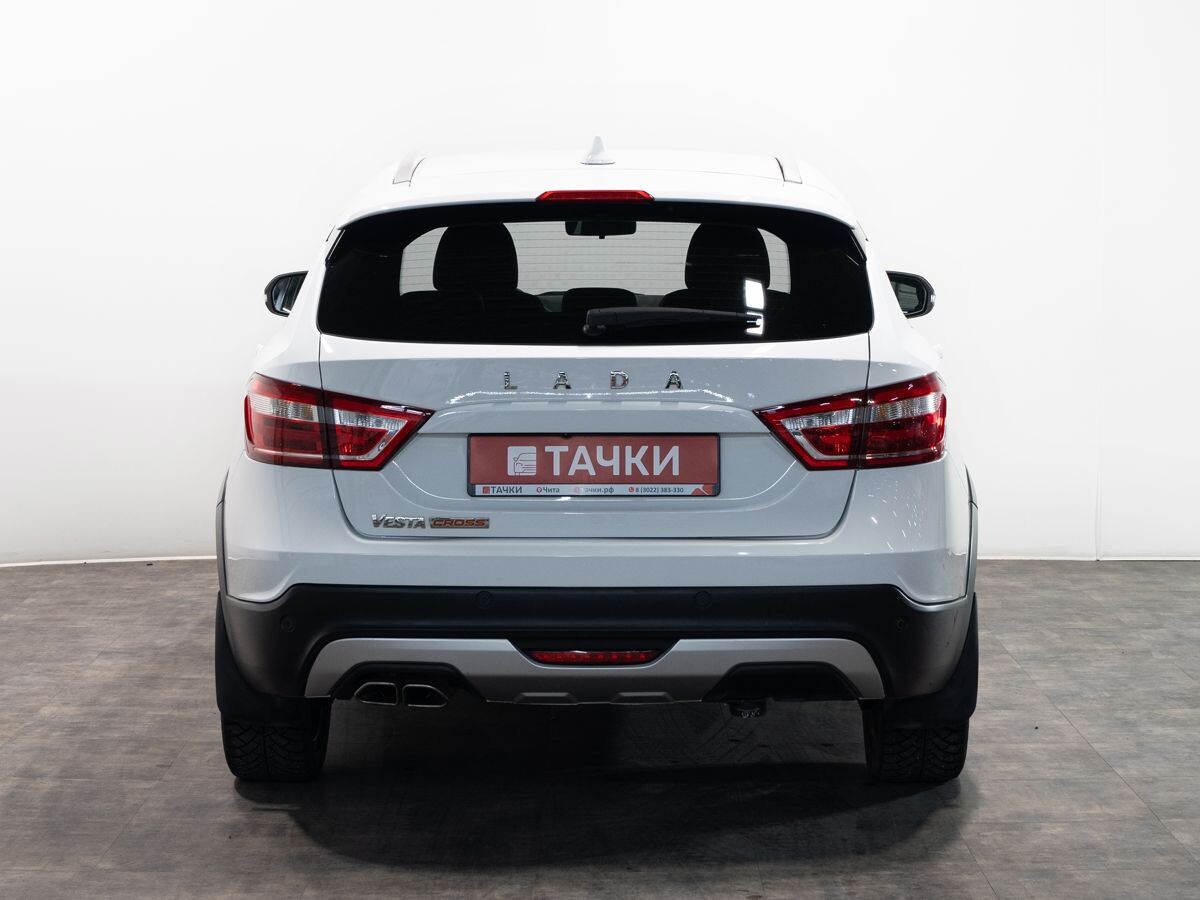 Lada (ВАЗ) Vesta 2019 - фото автомобиля