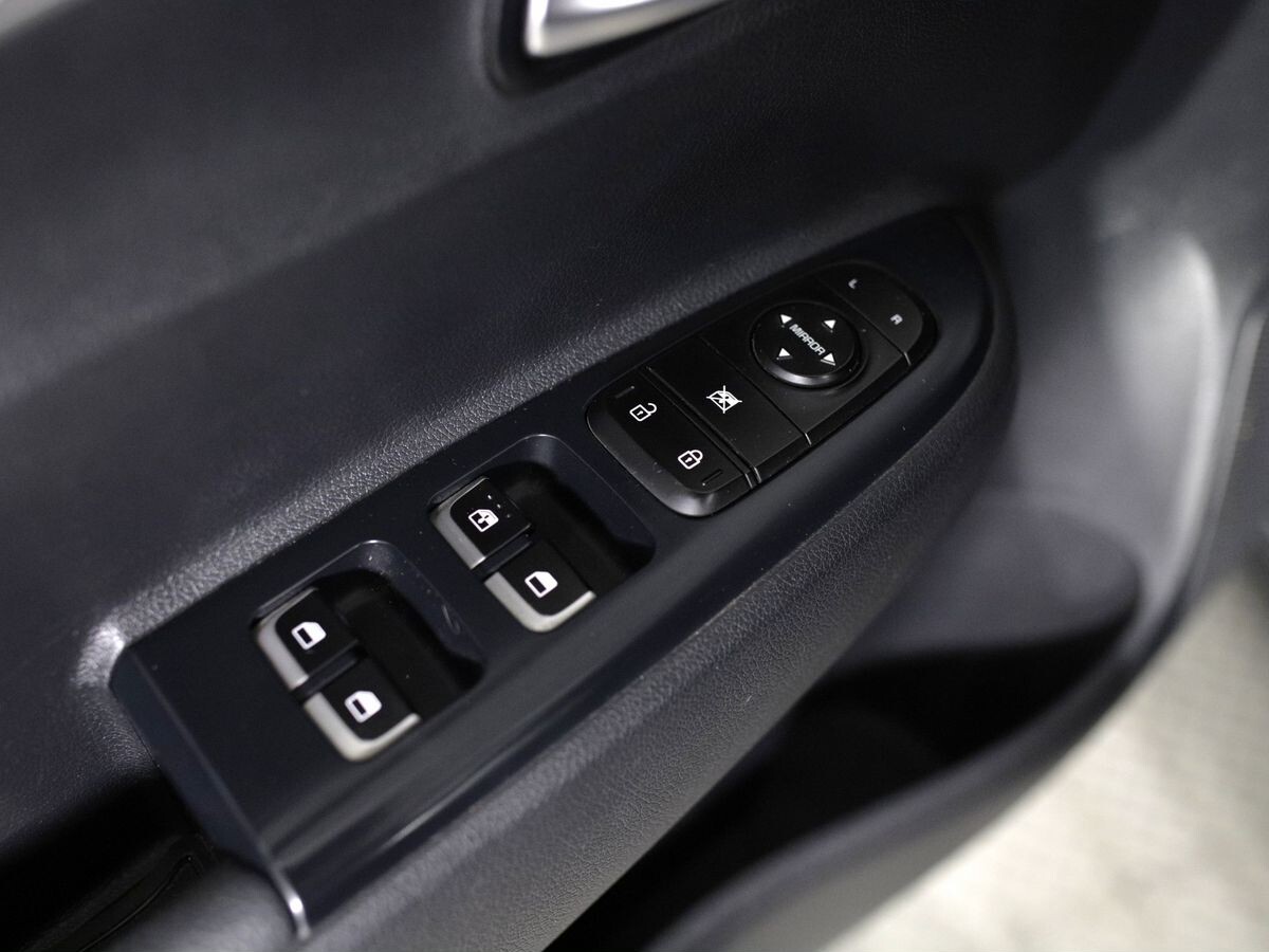 Kia Rio 2020 - фото автомобиля