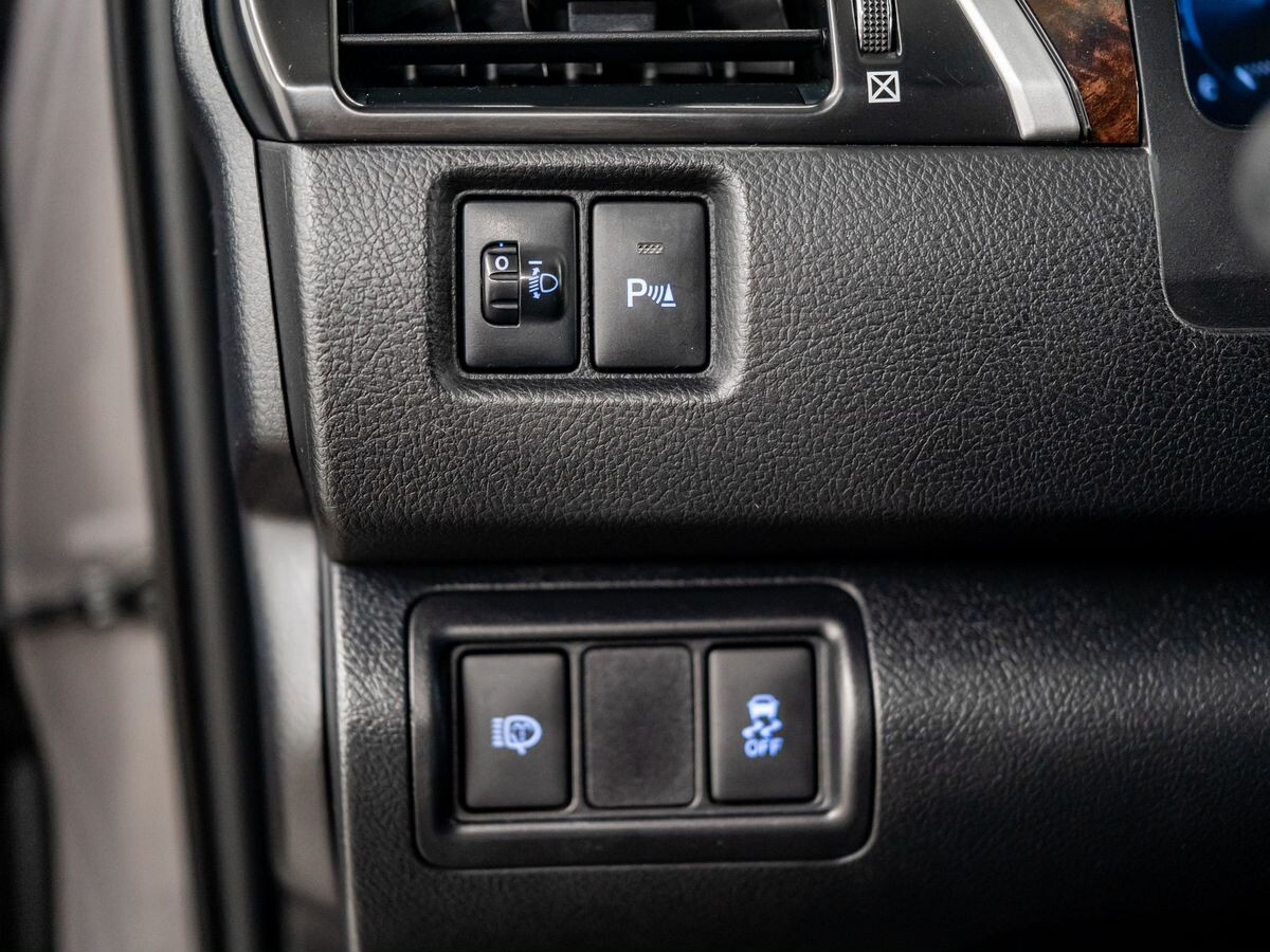 Toyota Camry 2014 - фото автомобиля