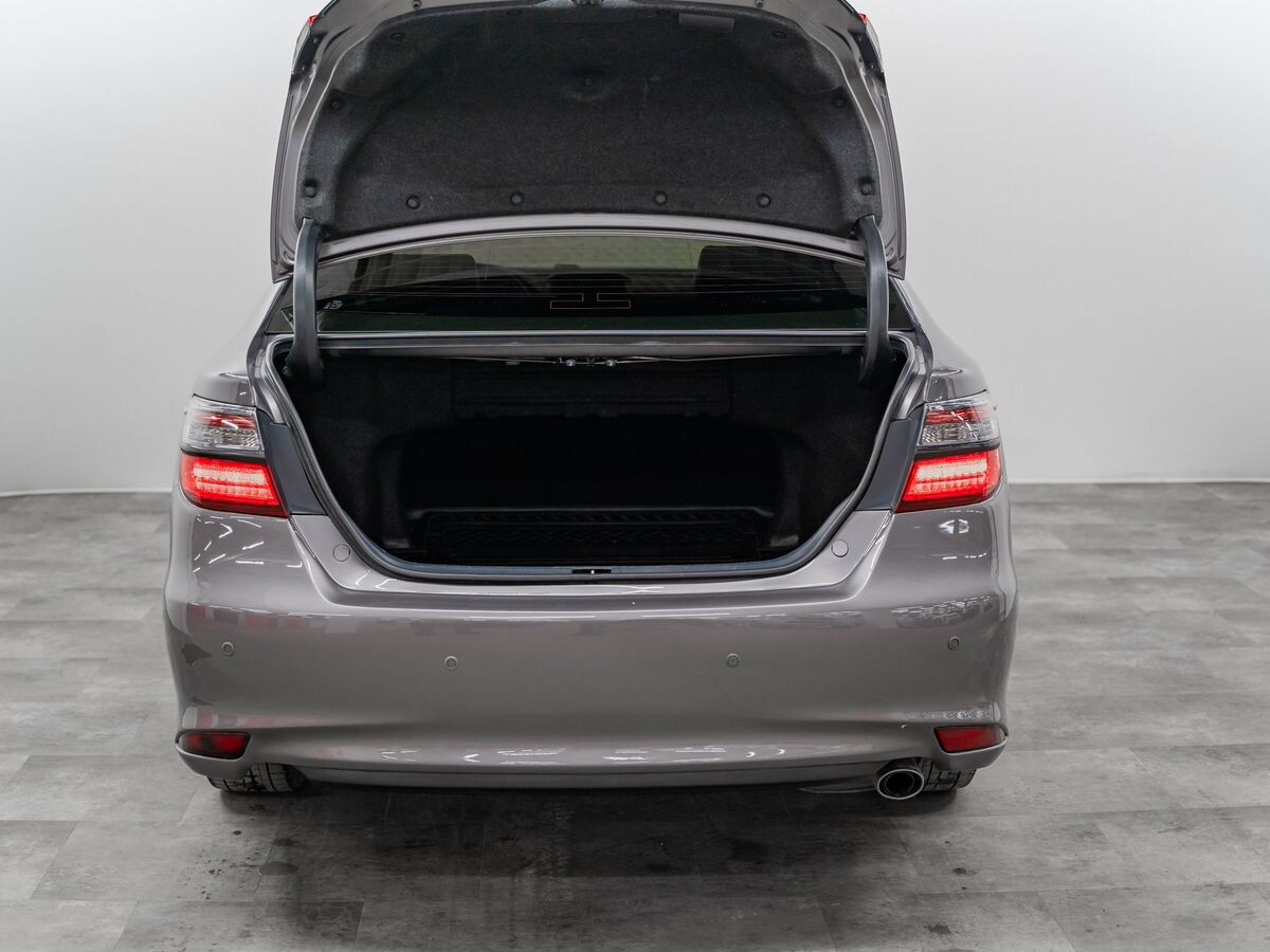 Toyota Camry 2014 - фото автомобиля