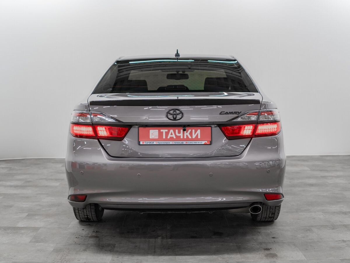 Toyota Camry 2014 - фото автомобиля